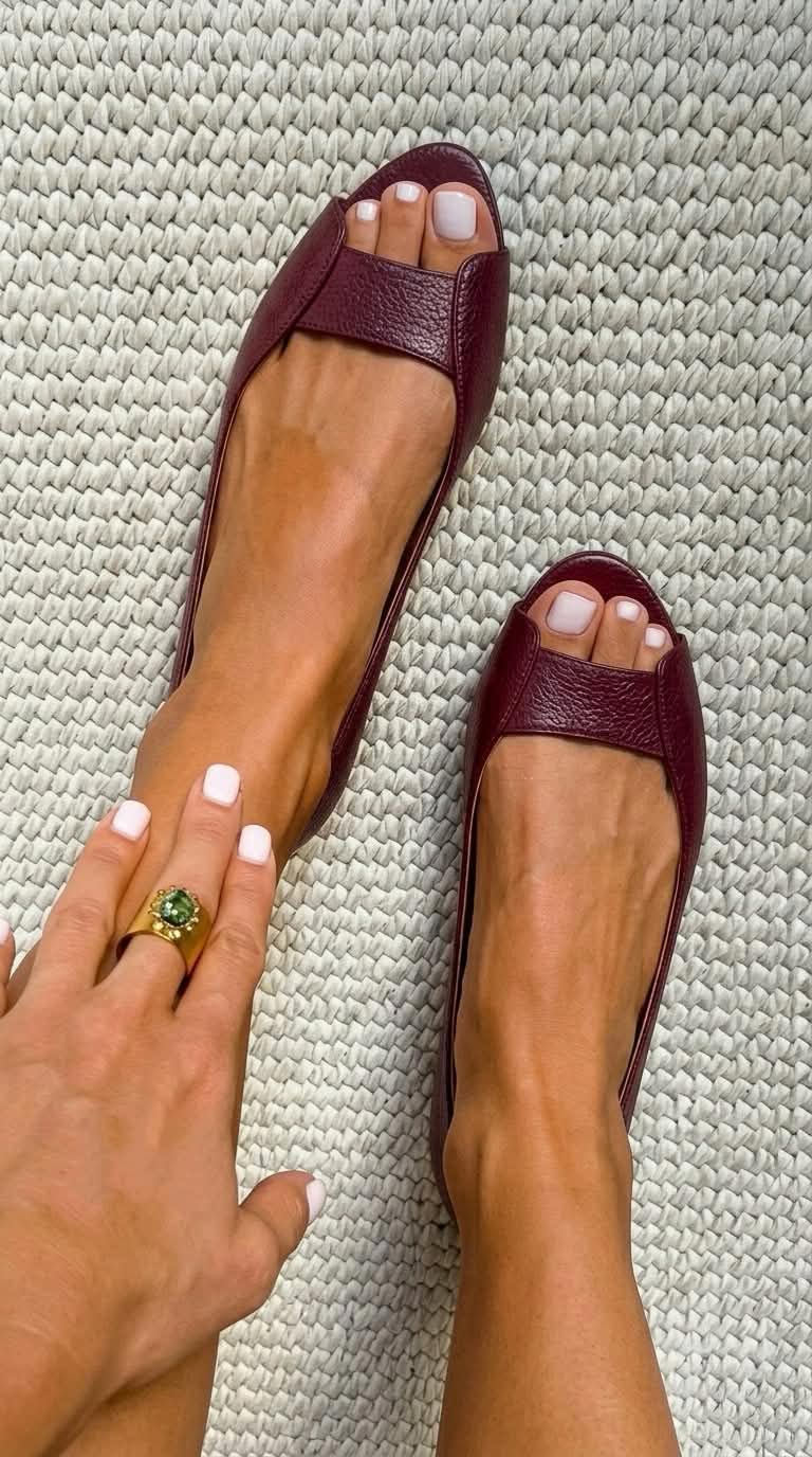 Bailarinas Metalizadas con Punta Abierta en color Fucsia