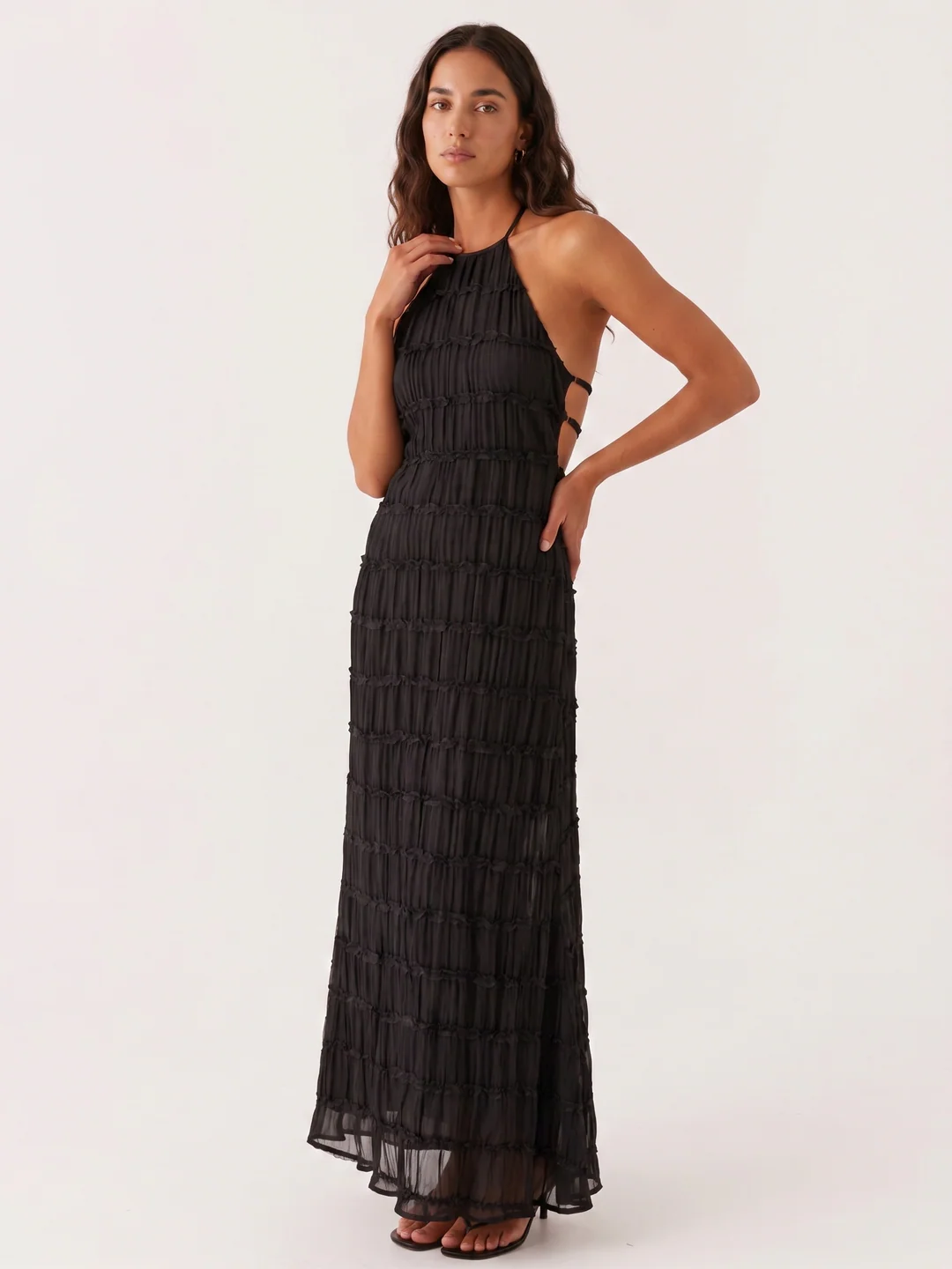 Ángela | Vestido Largo Halter con Volantes Escalonados